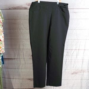 Black ankle crop dress pants